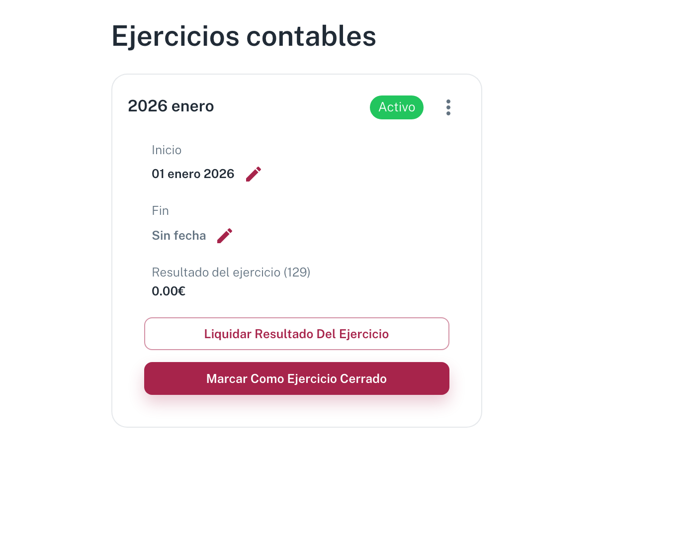 La tarjeta del ejercicio contable con su etiqueta de estado y el menú de tres puntos