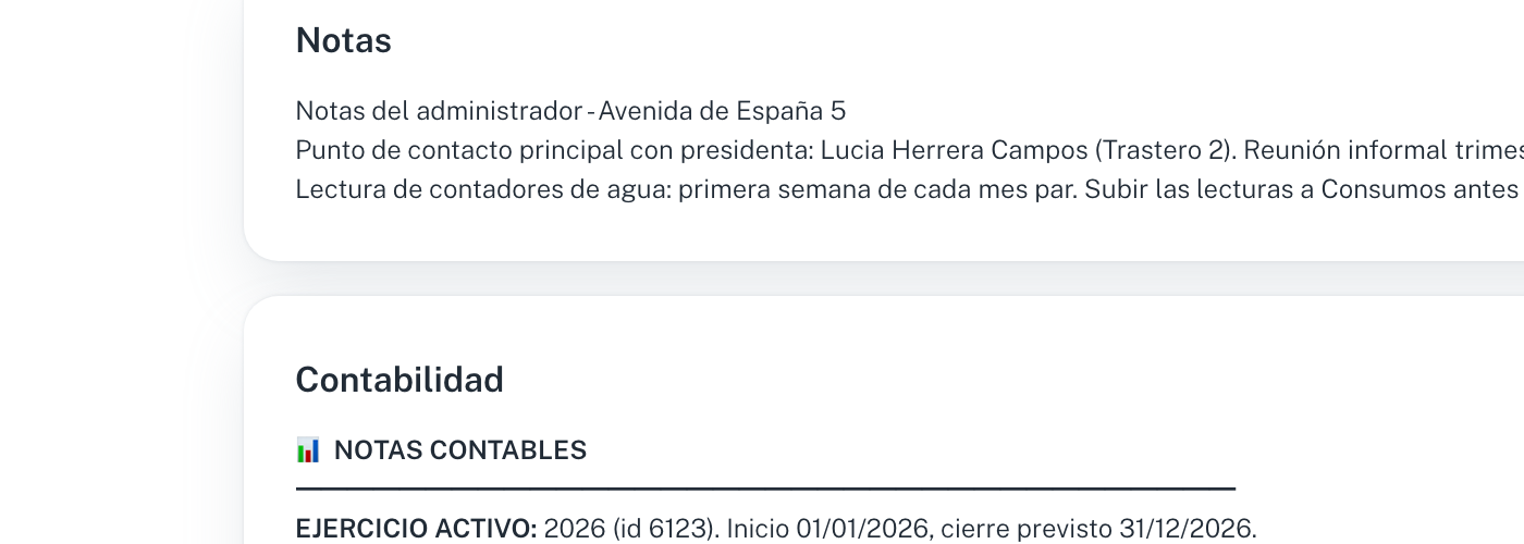 La pantalla de Notas: cada bloque es una tarjeta con su título y su contenido, y el lápiz de la esquina lo abre para editar